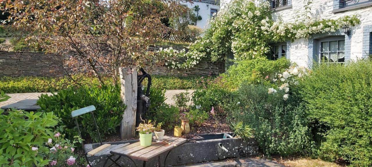 La Ferme De La Chapelle - Gite Et Chambres D'Hotes Cherain Bagian luar foto